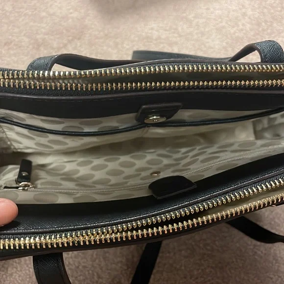 Black Kate Spade hand bag - Picture 4 of 4